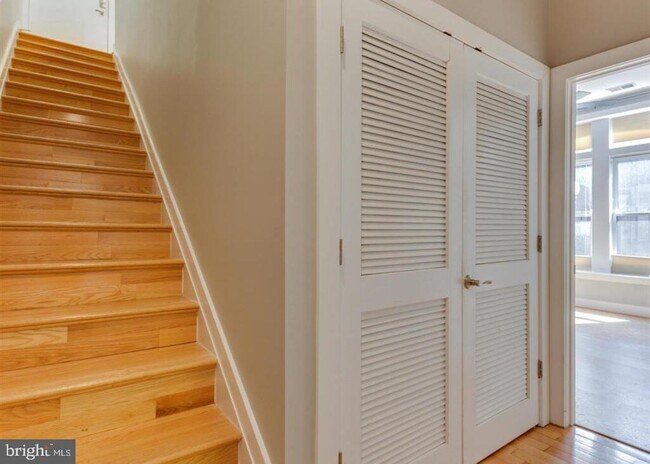 Building Photo - 500 M St NW