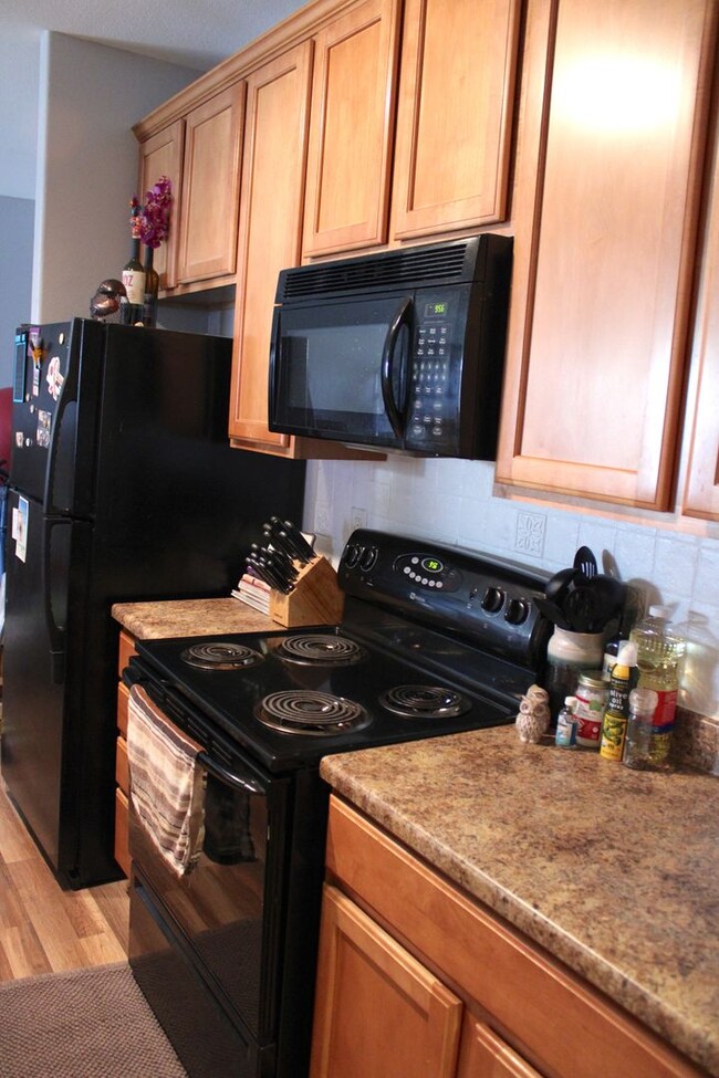 Building Photo - Beautiful 1 Bedroom Condo in Arvada.