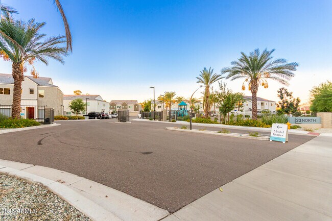 Building Photo - 2134 W Harmont Dr
