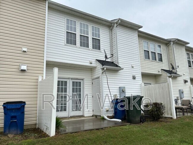 Building Photo - 8307 Glenwood Springs Ct