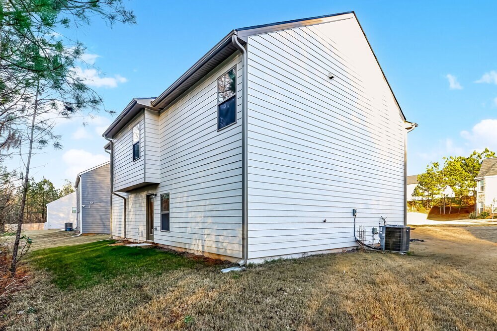 Building Photo - 11994 Guelph Cir