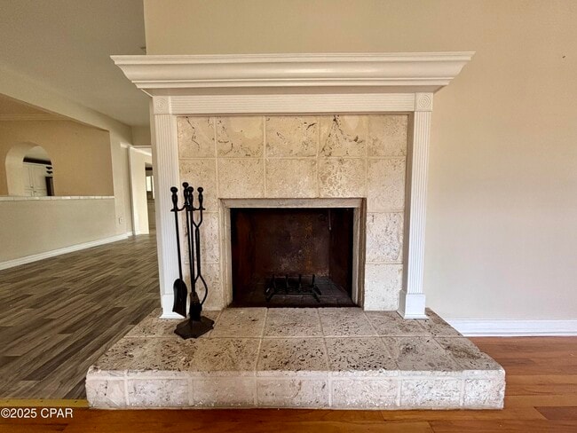 Building Photo - 1206 Buena Vista Blvd