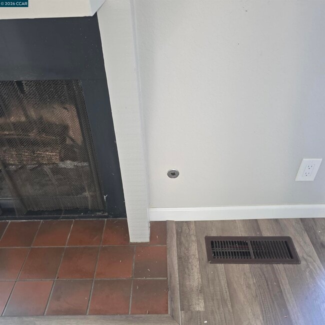 Building Photo - 4360 Eagle Peak Rd