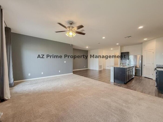 Building Photo - 5815 N 195th Dr