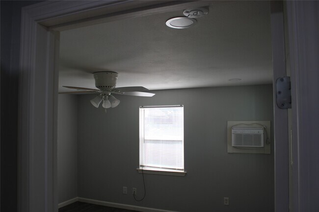 Building Photo - 4214 Fuqua St