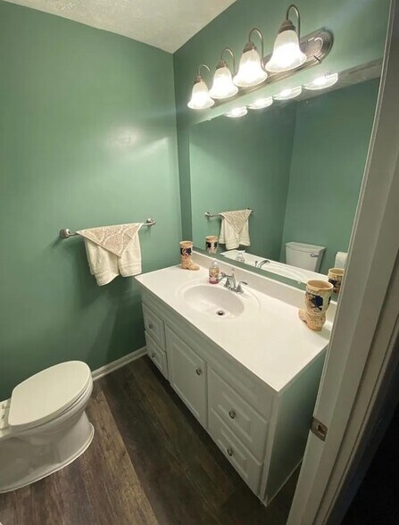 Building Photo - 5463 Watercress Pl