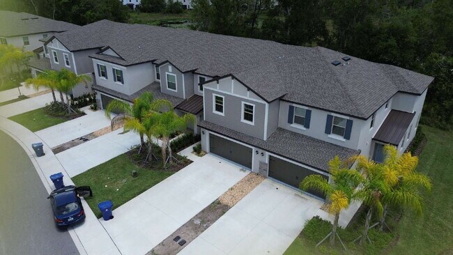 Building Photo - 23244 Willow Glen Way