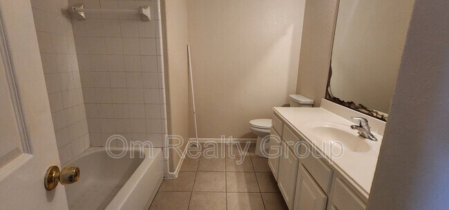 Building Photo - 9710 Fieldbloom Ln
