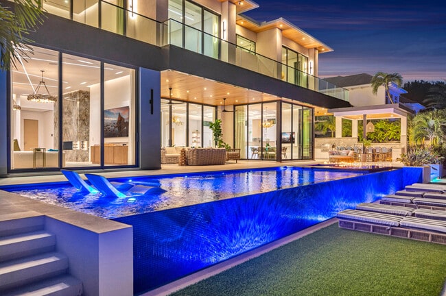 Building Photo - 408 Coral Way