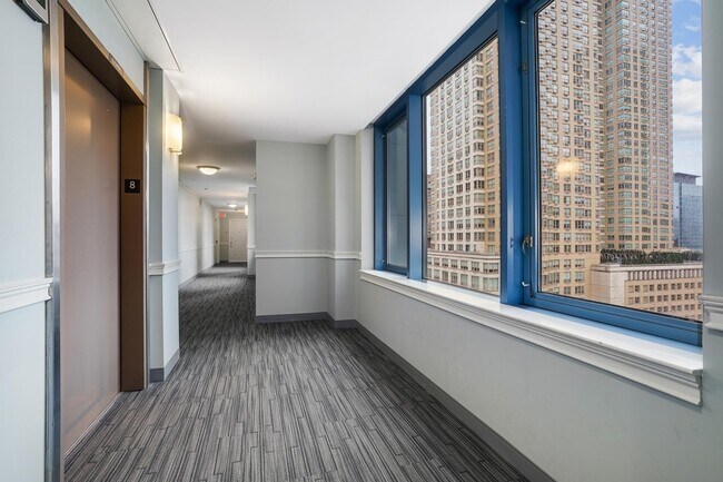 Building Photo - 311 Washington St