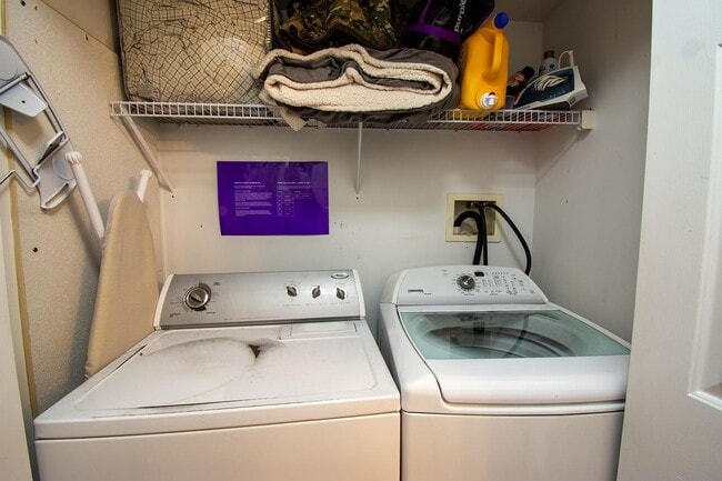 Building Photo - 655 Concord Ave