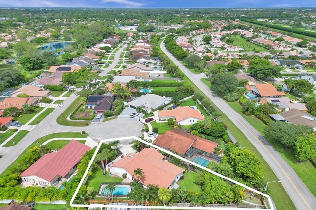 Building Photo - 7425 Silver Woods Ct