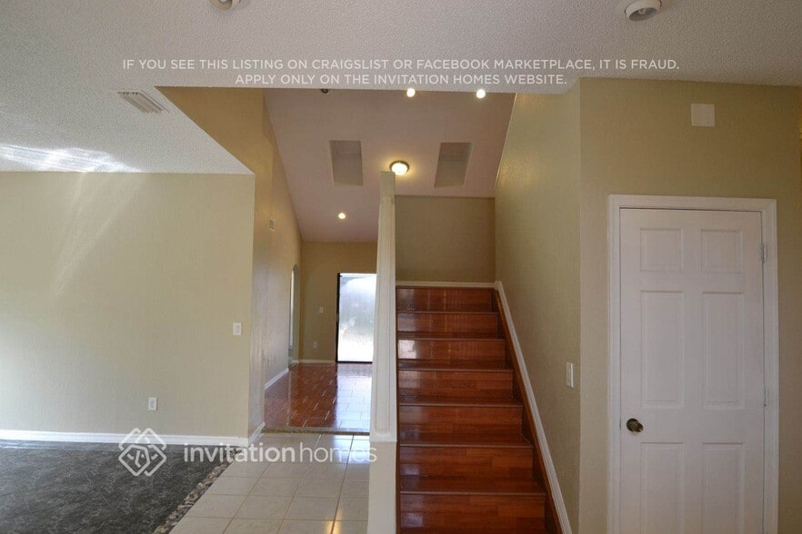 Building Photo - 11585 Gorham Dr