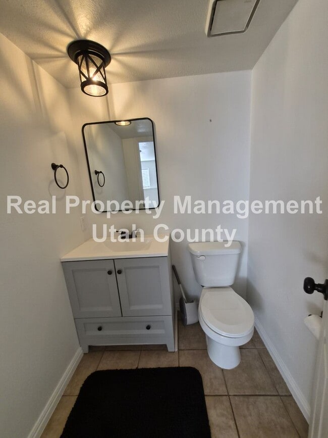 Building Photo - Qualify With 2.5x Rent in Income. Plus Hal...