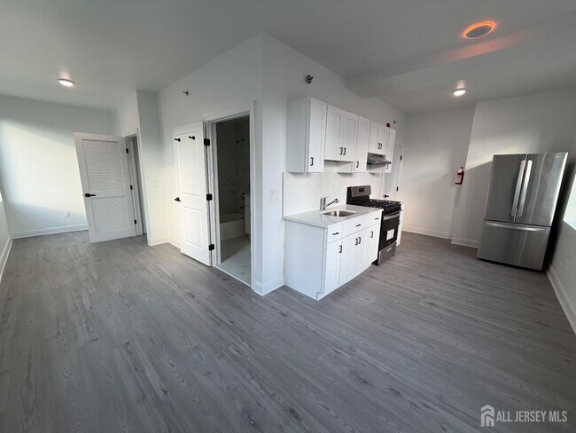 Building Photo - 103 Bayard St