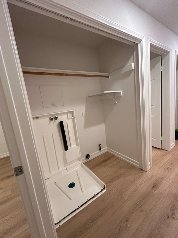 Building Photo - 10154 McClemont Ave