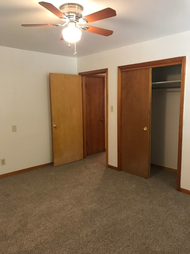 Building Photo - Collinwood Drive-5000