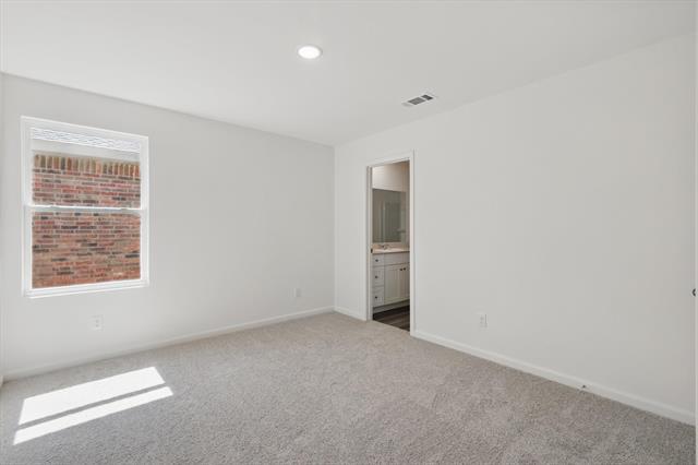 Building Photo - 5934 Sahara Dr