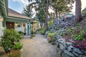 Building Photo - 108 S 3rd St