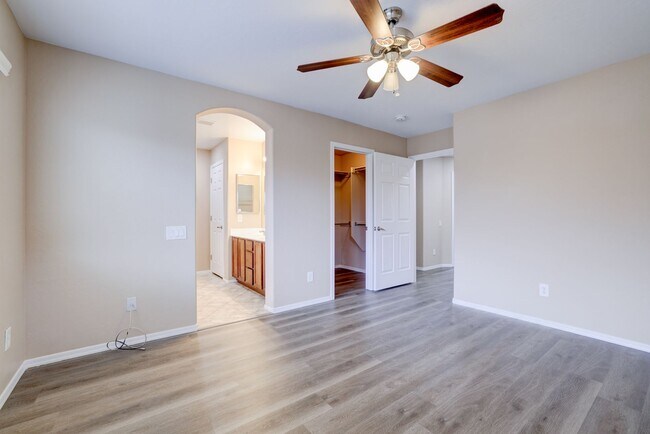 Building Photo - ***MOVE IN SPECIAL*** Spacious 3-Bed Home w/ Private Paver Patio in Gated Community w/ Pool & Park