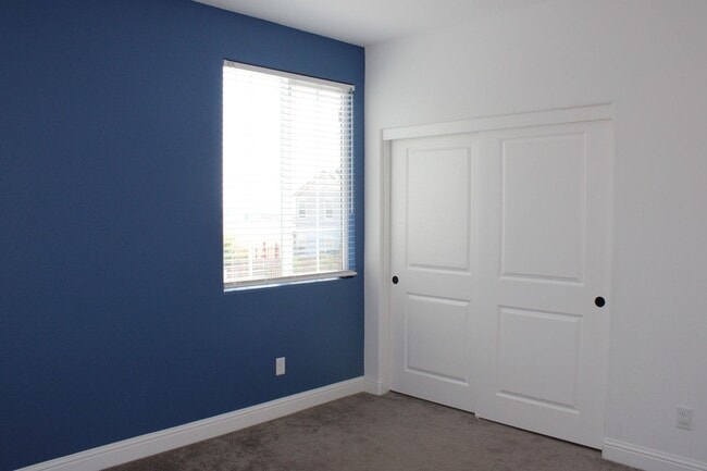 Building Photo - 1345 Orchid Ct