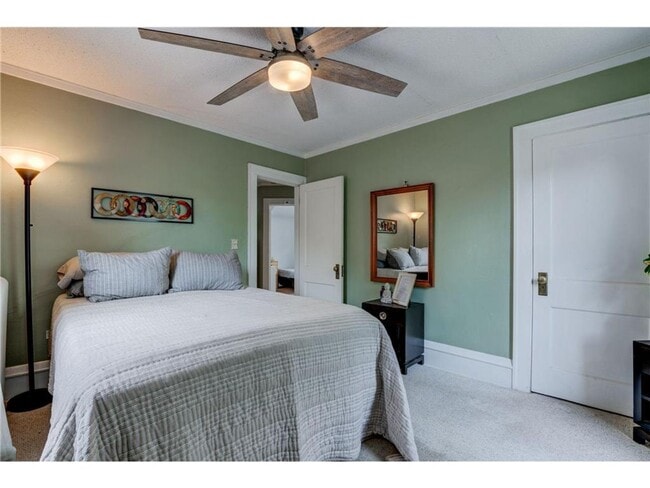 Building Photo - Gorgeous 6 Bedroom in Midway- June 2026 Mo...
