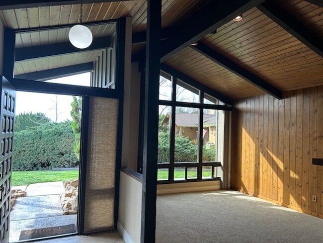 Building Photo - NEW PRICE – Move-In Ready Home with Expansive Yard & RV Parking