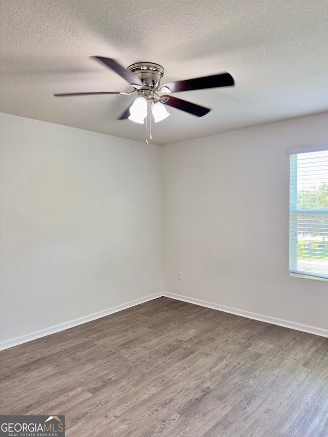 Building Photo - 101 Cedar Breeze Dr