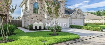 Building Photo - 2015 Que Manor Dr