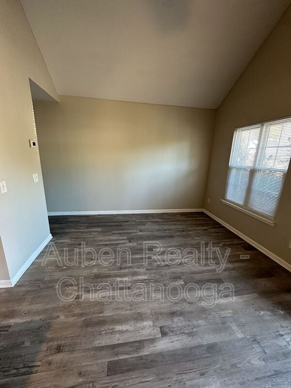 Building Photo - 105 Muskett Dr