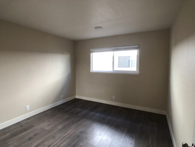 Building Photo - West San Jose Apartment
