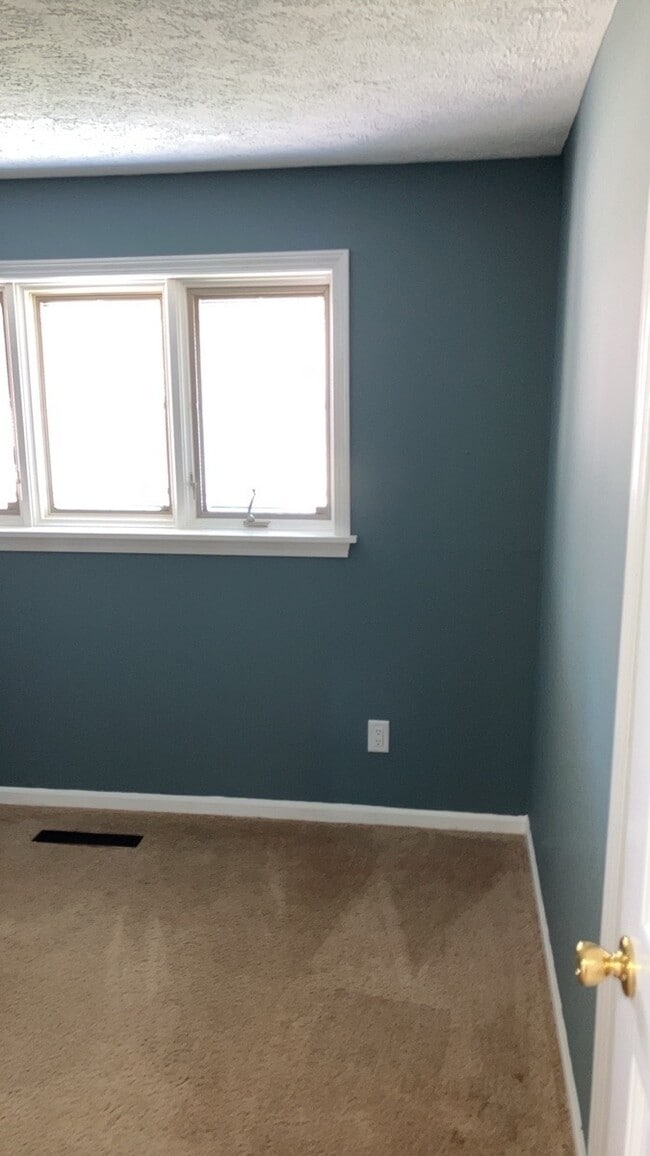 Building Photo - 4783 Loxley Dr