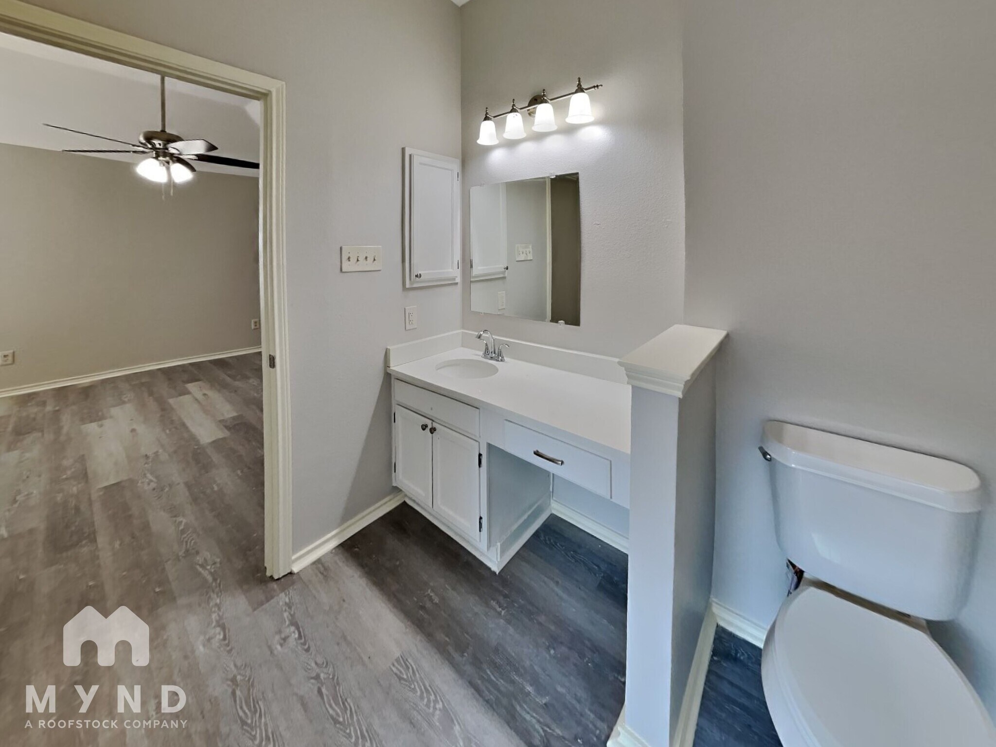 Building Photo - 4961 Briar Oaks Ln