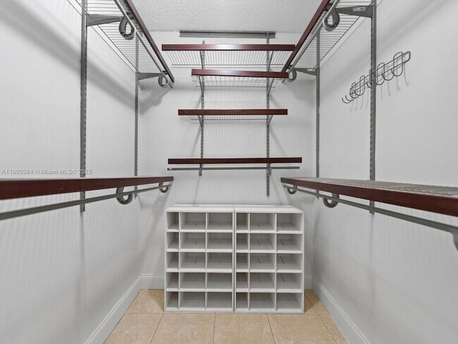 Building Photo - 9941 Costa Del Sol Blvd