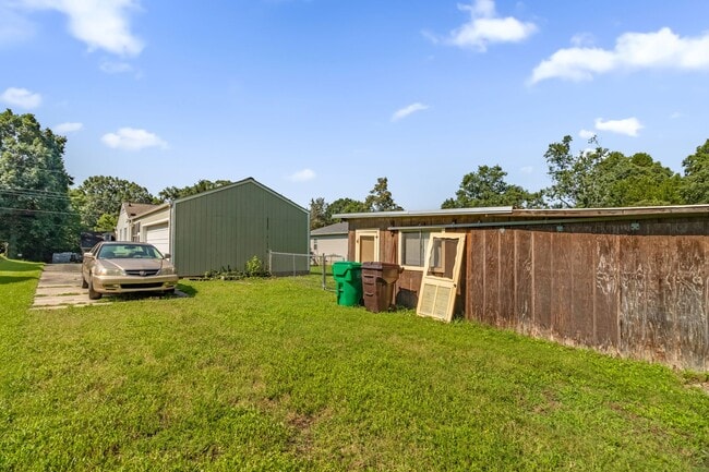 Building Photo - Cute 3 bedroom, 1 bathroom in High Point