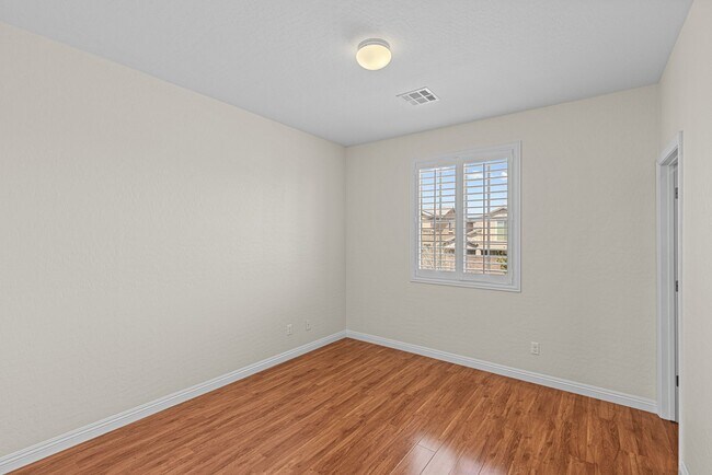 Building Photo - Beautiful West Vegas Home With Next Gen Suite