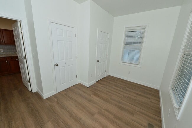 Building Photo - 1301 37th St