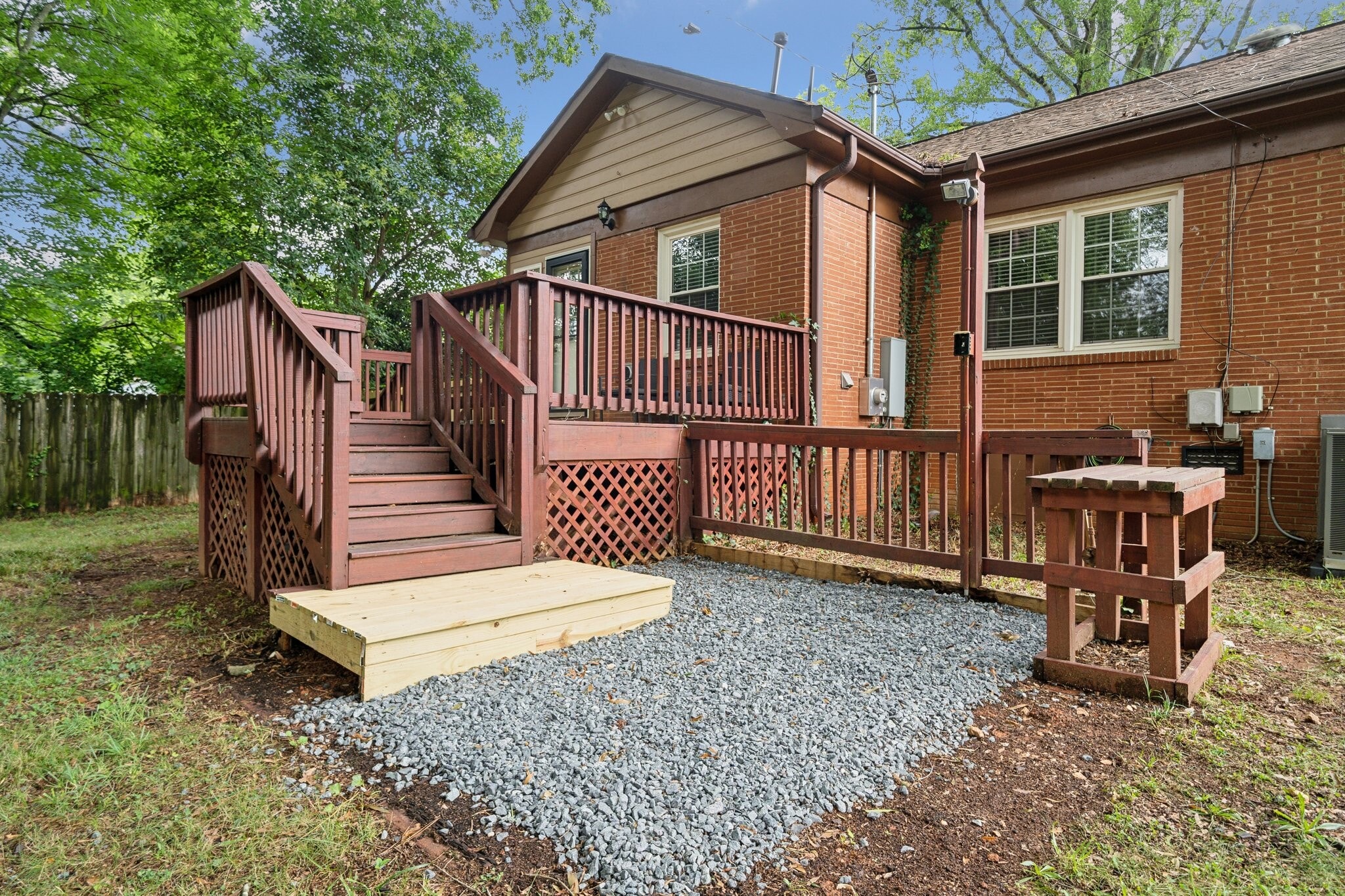 Building Photo - 1818 Woodland Dr