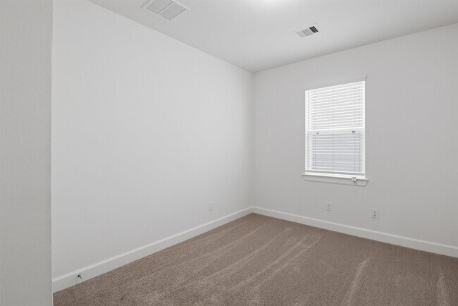 Building Photo - 11404 Irish River Dr