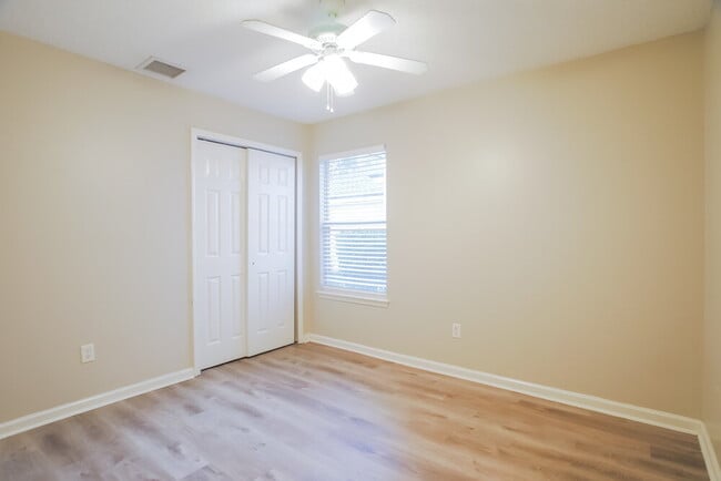 Building Photo - 1869 Enterprise Ave