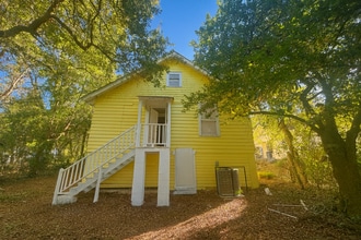 Building Photo - 2719 Beech Ave