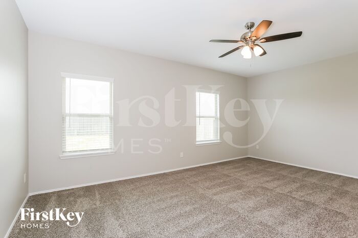 Building Photo - 2407 Georgina Falls Dr