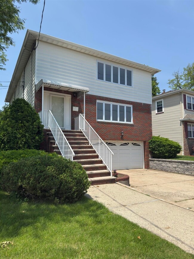 Building Photo - 203 Terrace Ave