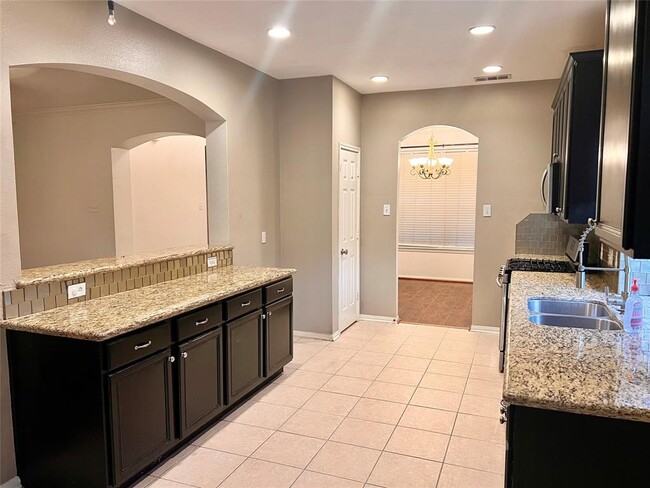 Building Photo - 18410 Green Cypress Ct