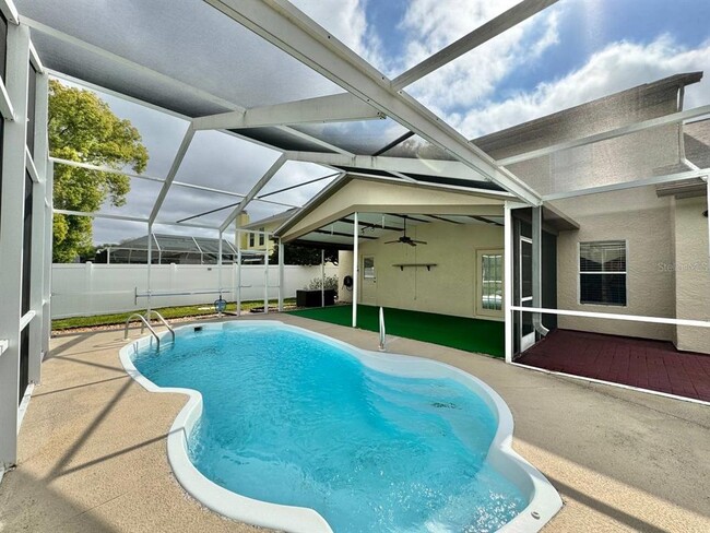 Building Photo - 5333 Casa Nueva Dr