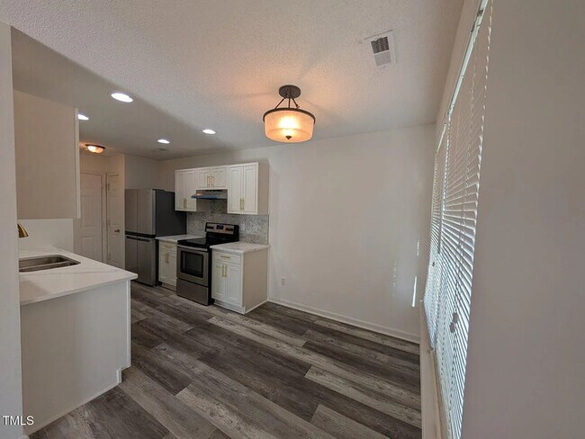 Building Photo - Earn Wealth While Leasing - Like a Homeowner - Lease to Own