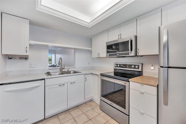 Building Photo - 3030 Binnacle Dr