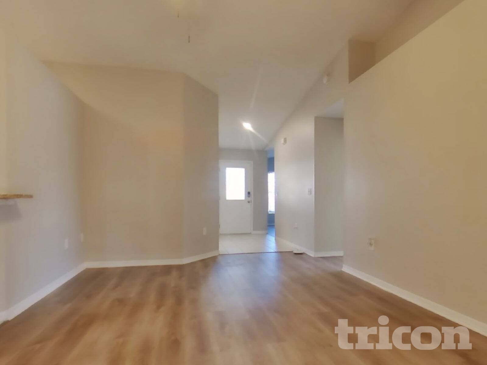 Building Photo - 2009 Kiwi Trail