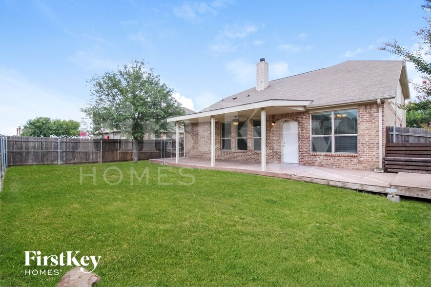 Building Photo - 1333 Shelley Dr