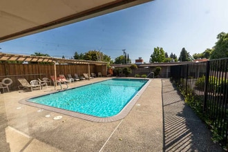 Building Photo - 1671 Alvarado Ave